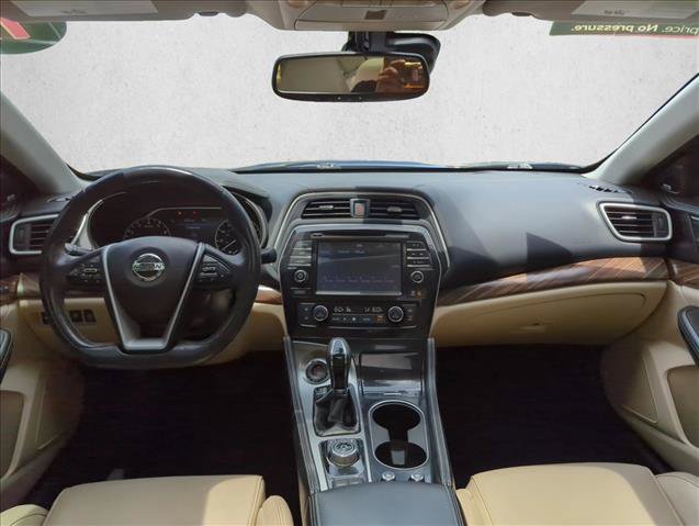 Used 2017 Nissan Maxima Platinum FWD image 19
