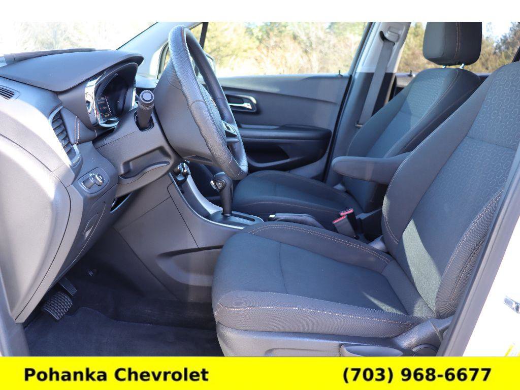 Used 2022 Chevrolet Trax LS w/ Tint and Cruise Package image 21