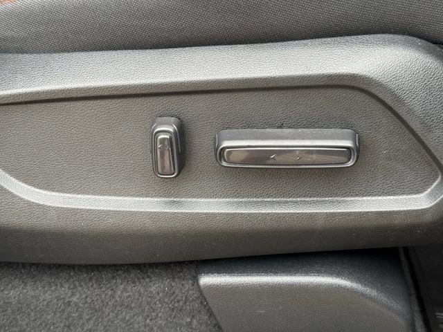Used 2025 Honda Pilot Sport image 31