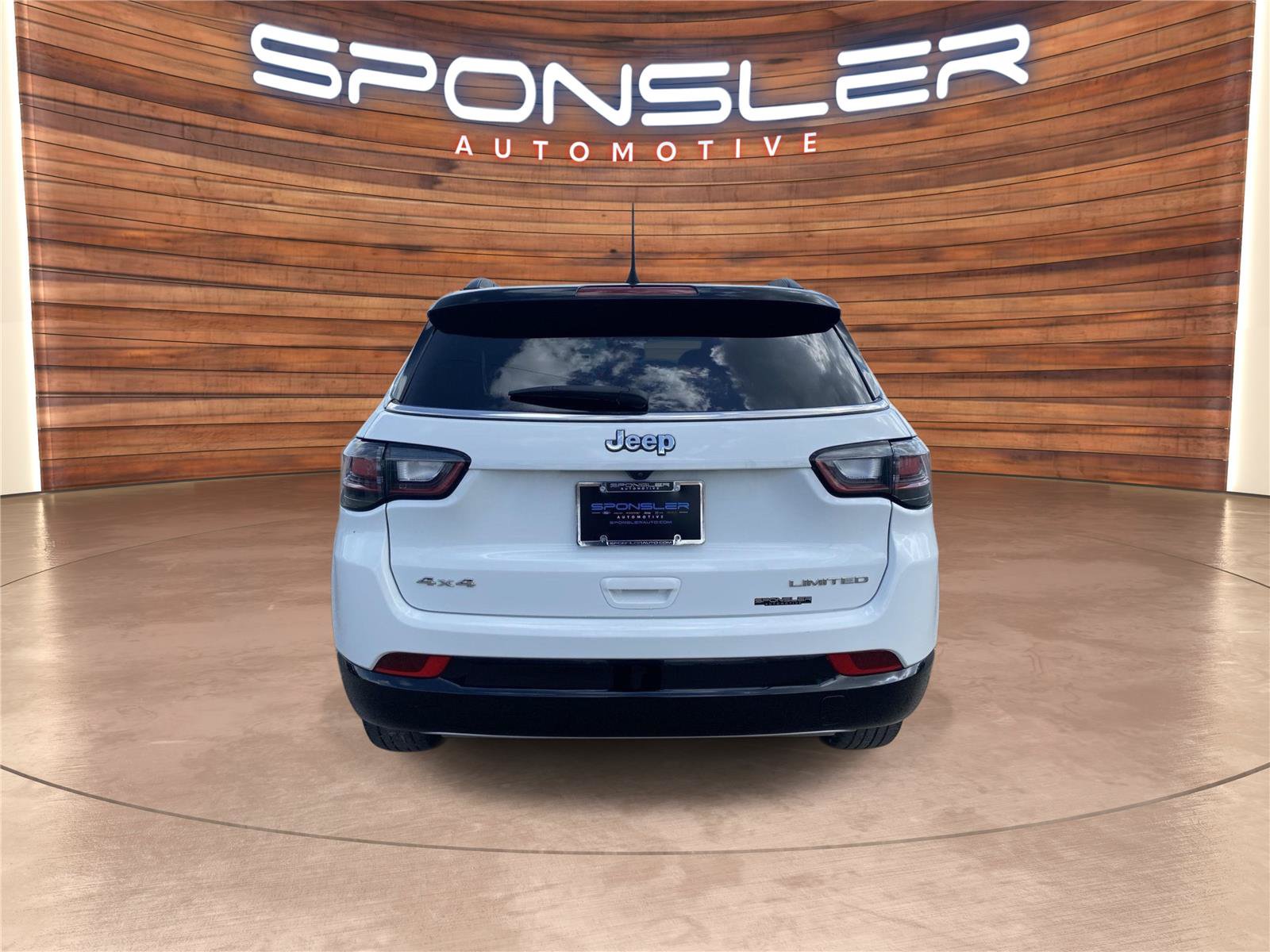 Used 2023 Jeep Compass Limited w/ Elite Group AWD/4WD image 5