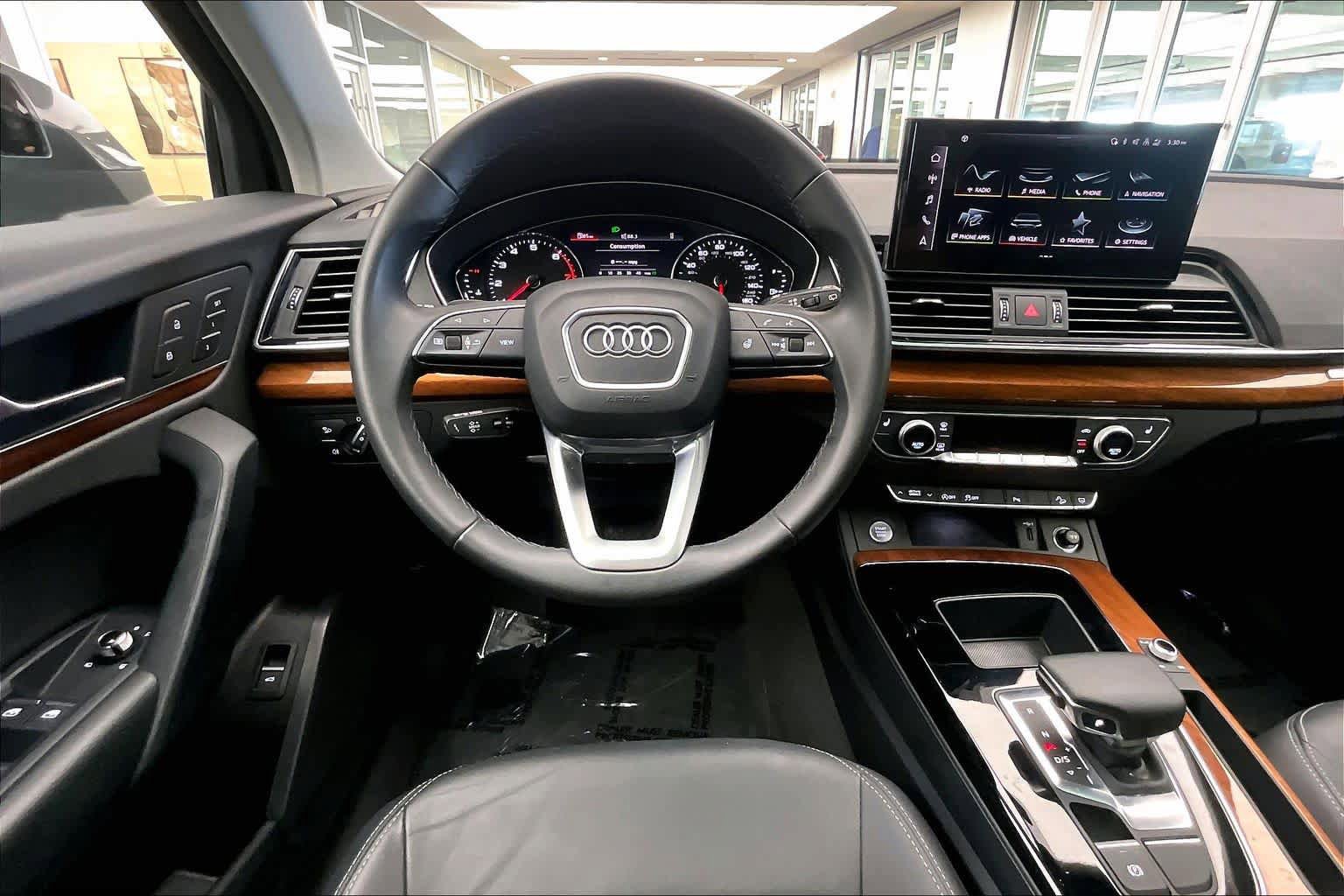 Certified 2023 Audi Q5 2.0T Premium w/ Convenience Package image 6