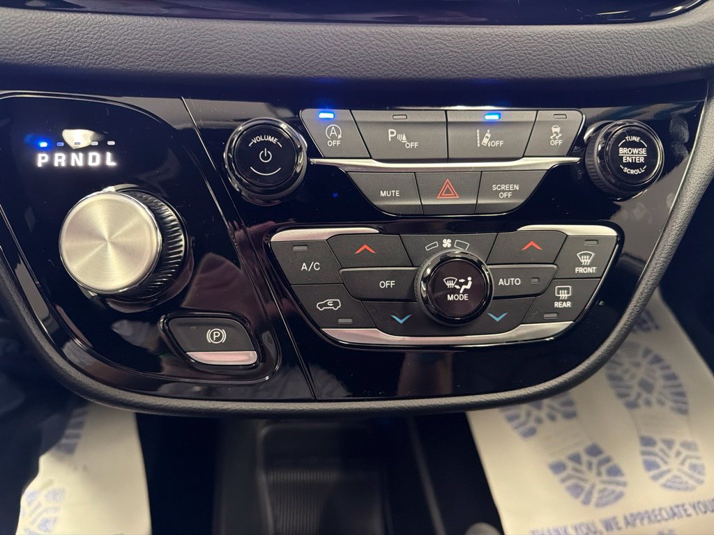 New 2027 Chrysler Pacifica LX FWD image 14