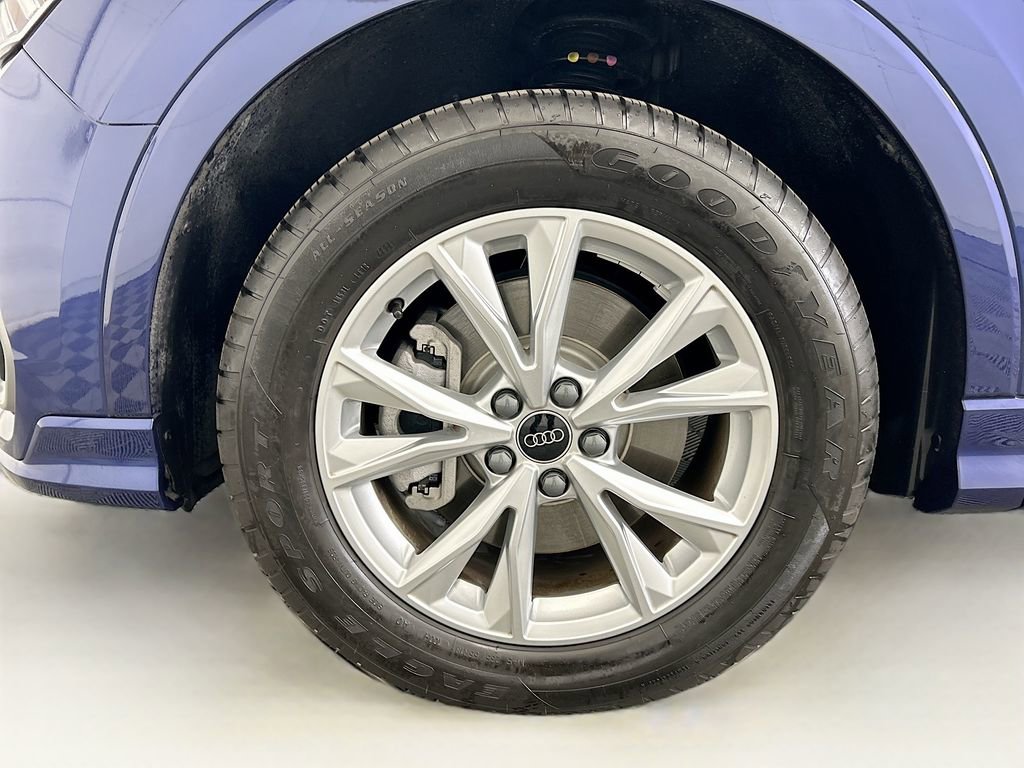 Certified 2025 Audi Q3 2.0T Premium w/ Convenience Package image 28