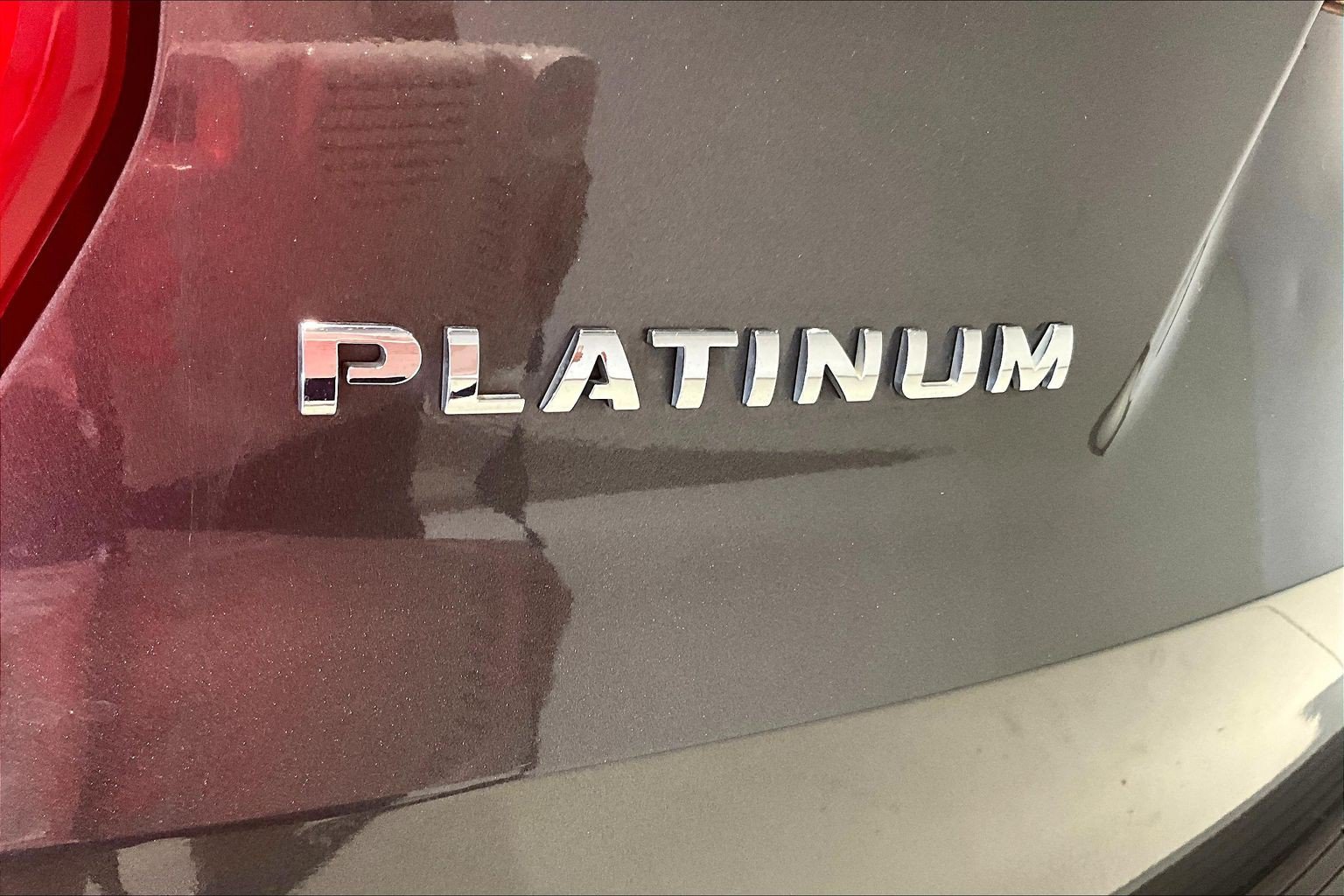 Used 2019 Ford Explorer Platinum AWD/4WD image 24