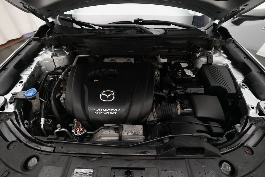Used 2018 MAZDA CX-5 Touring image 3