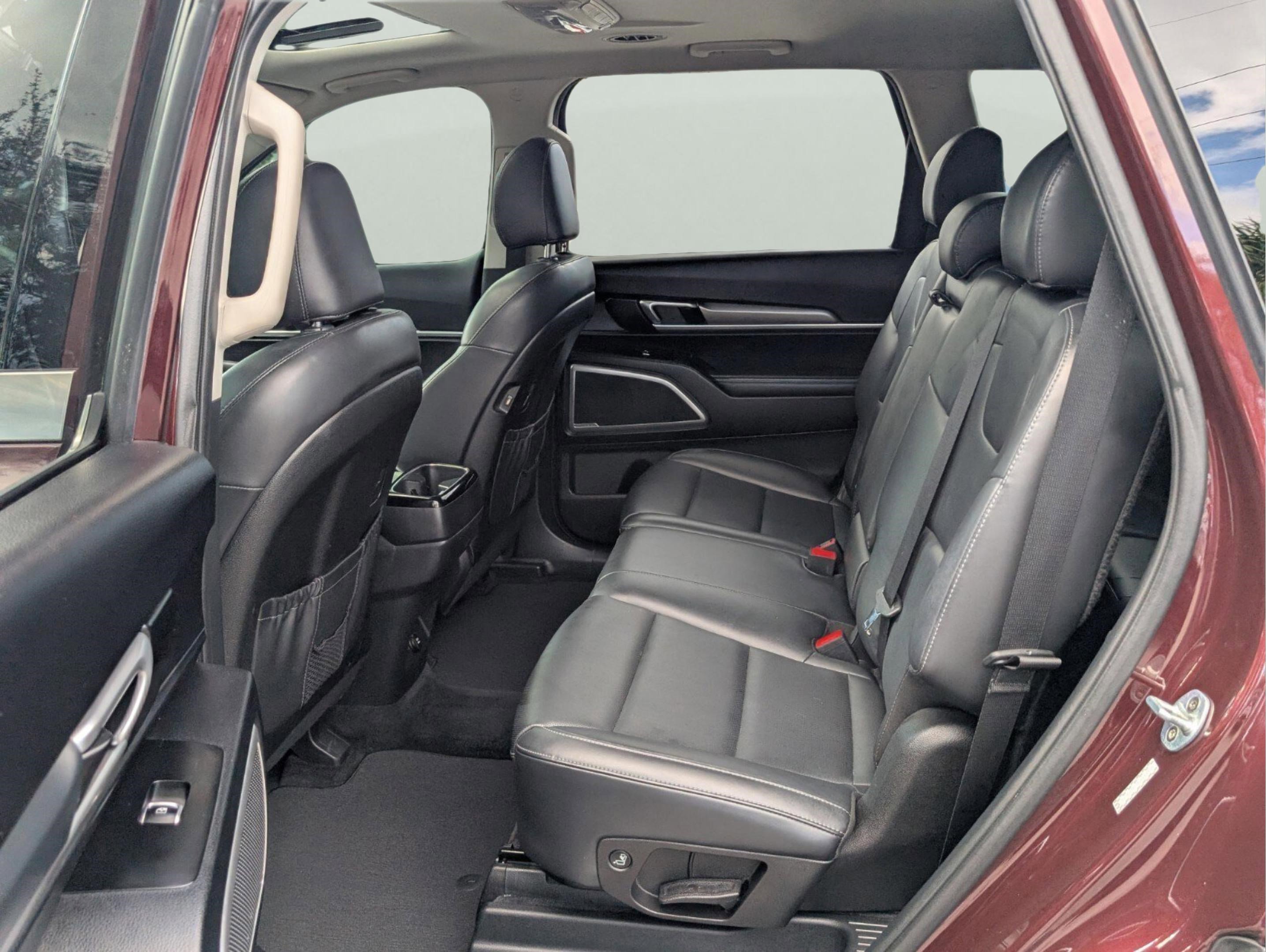 Used 2020 Kia Telluride S w/ S 8 Passenger Seating Package image 33