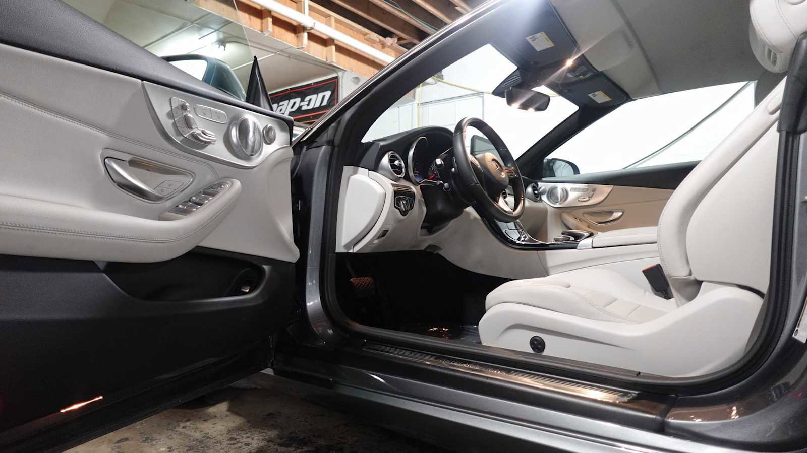 Used 2017 Mercedes-Benz C 300 Cabriolet image 35