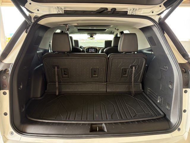 Used 2020 Chevrolet Traverse Premier w/ LPO, Floor Liner Package FWD image 23