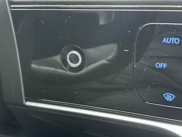 Used 2025 Genesis GV70 2.5T image 31