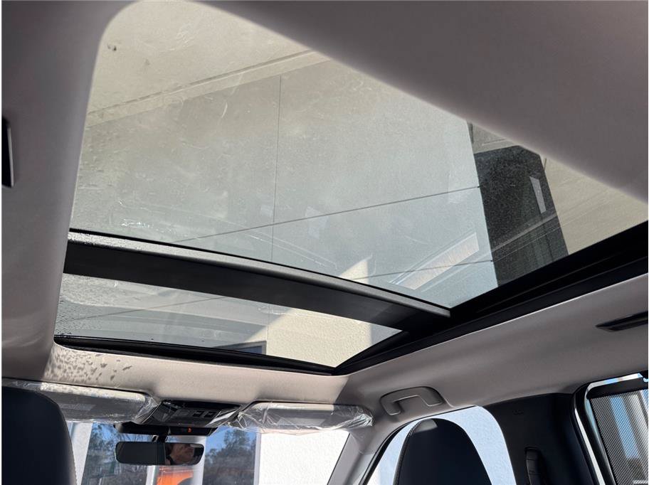 New 2026 Mitsubishi Outlander SEL FWD image 18