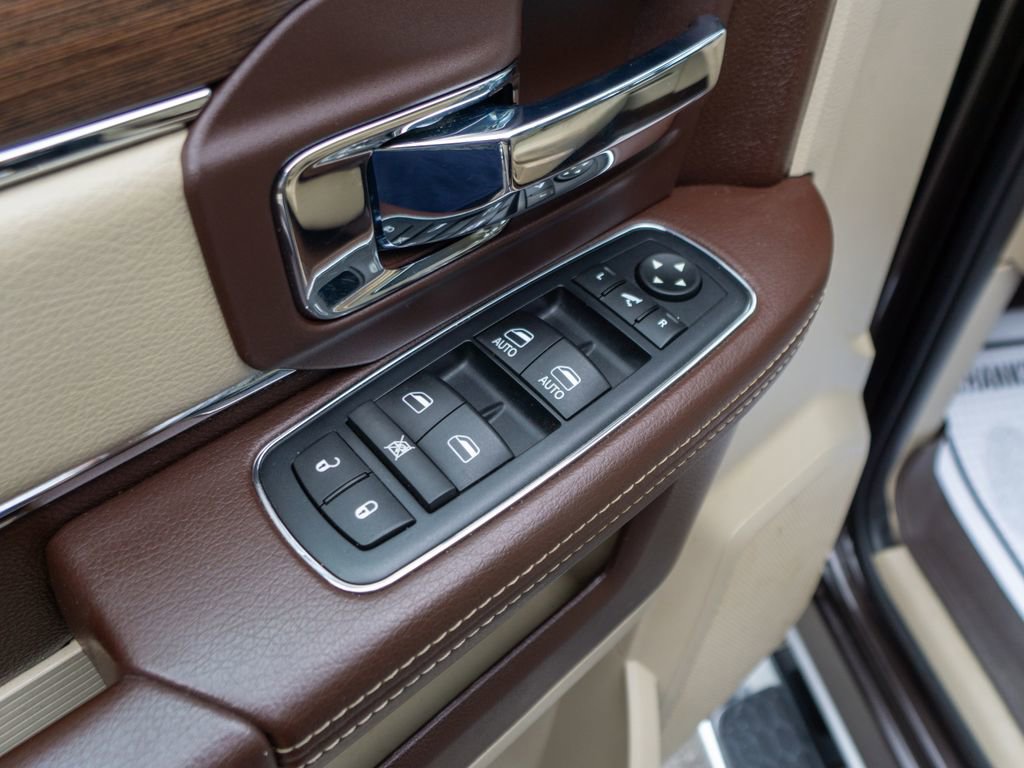 Used 2016 RAM 1500 Laramie w/ Convenience Group image 19