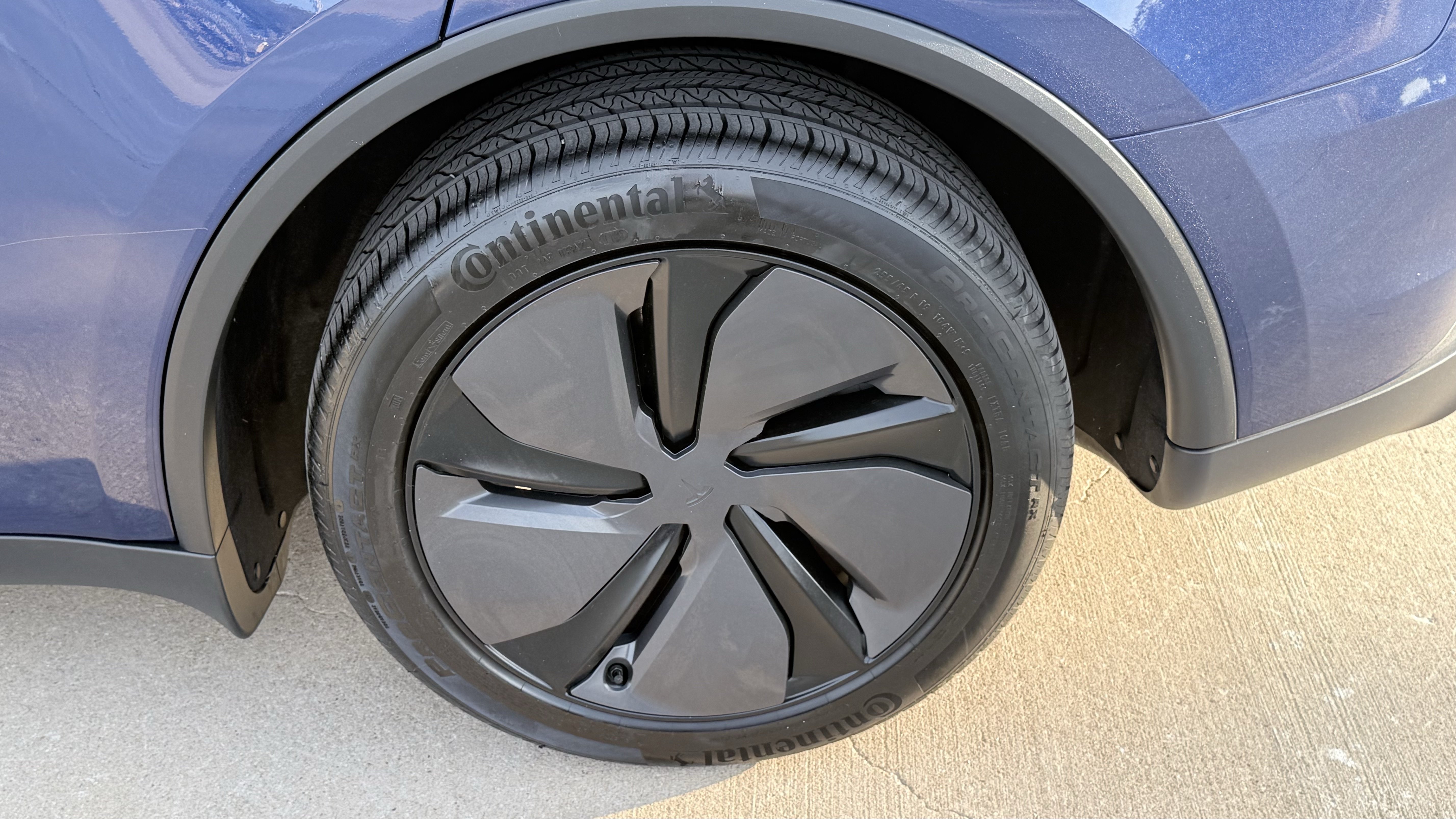 Used 2026 Tesla Model Y AWD image 16