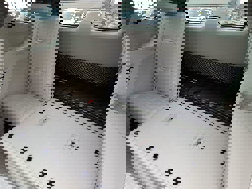 Used 2023 Cadillac Escalade Sport Platinum w/ LPO, ONYX Package image 10