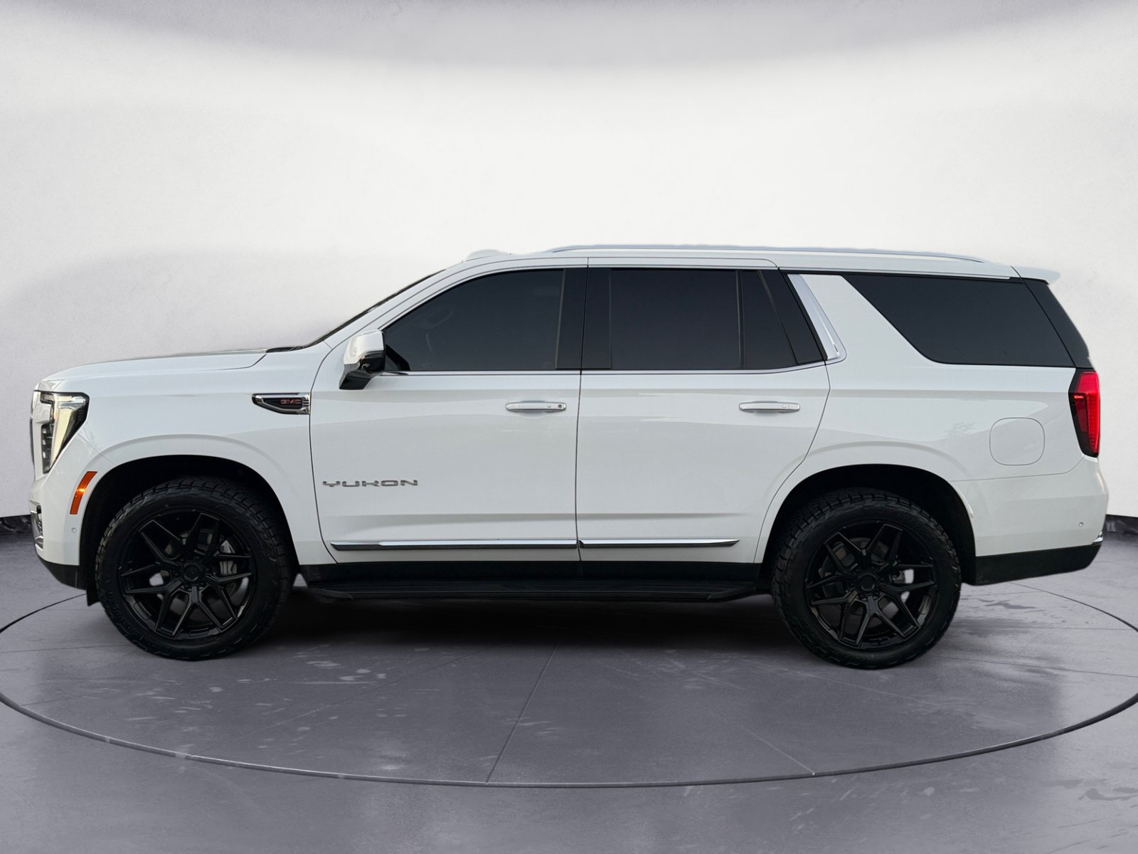 Used 2026 GMC Yukon Elevation AWD/4WD image 3