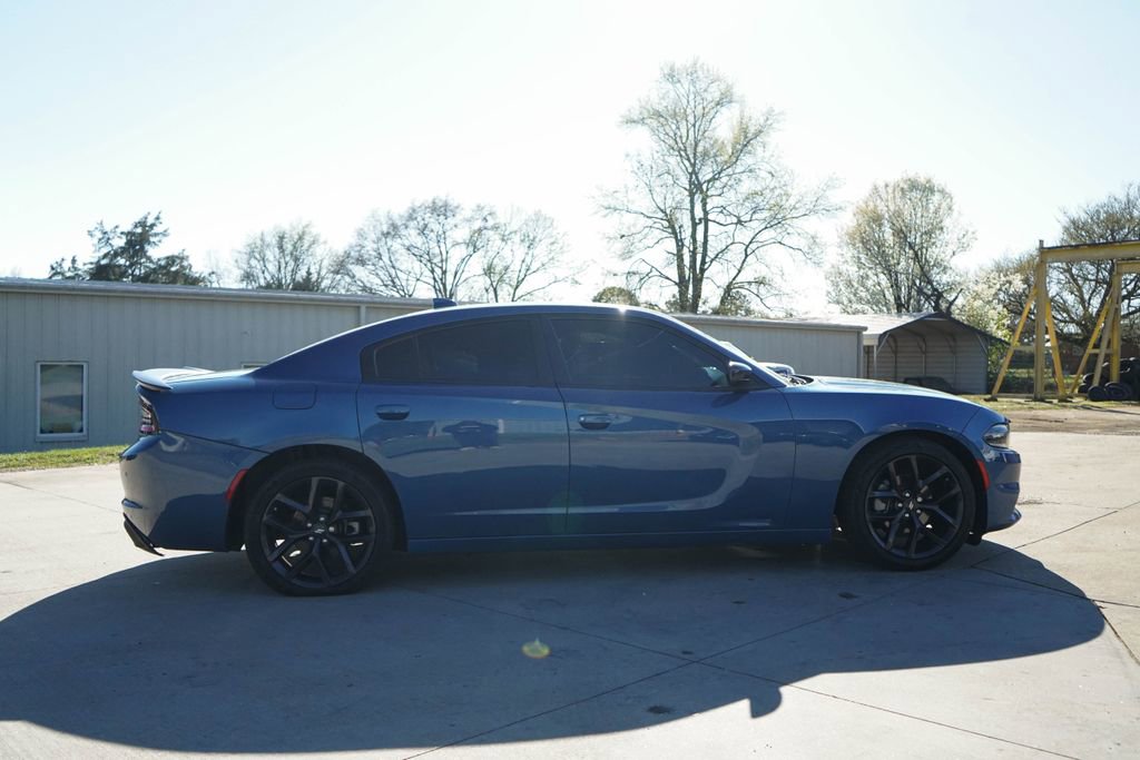 Used 2023 Dodge Charger SXT w/ Blacktop Package RWD image 3