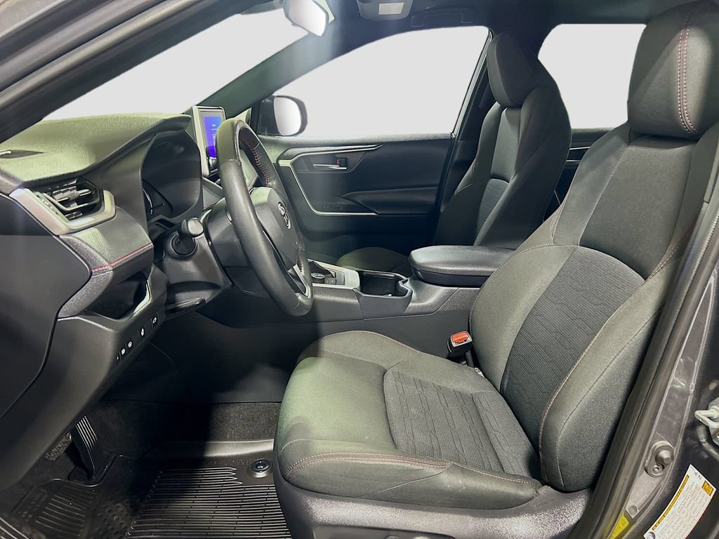 Used 2024 Toyota RAV4 SE w/ Weather & Moonroof Package AWD/4WD image 19