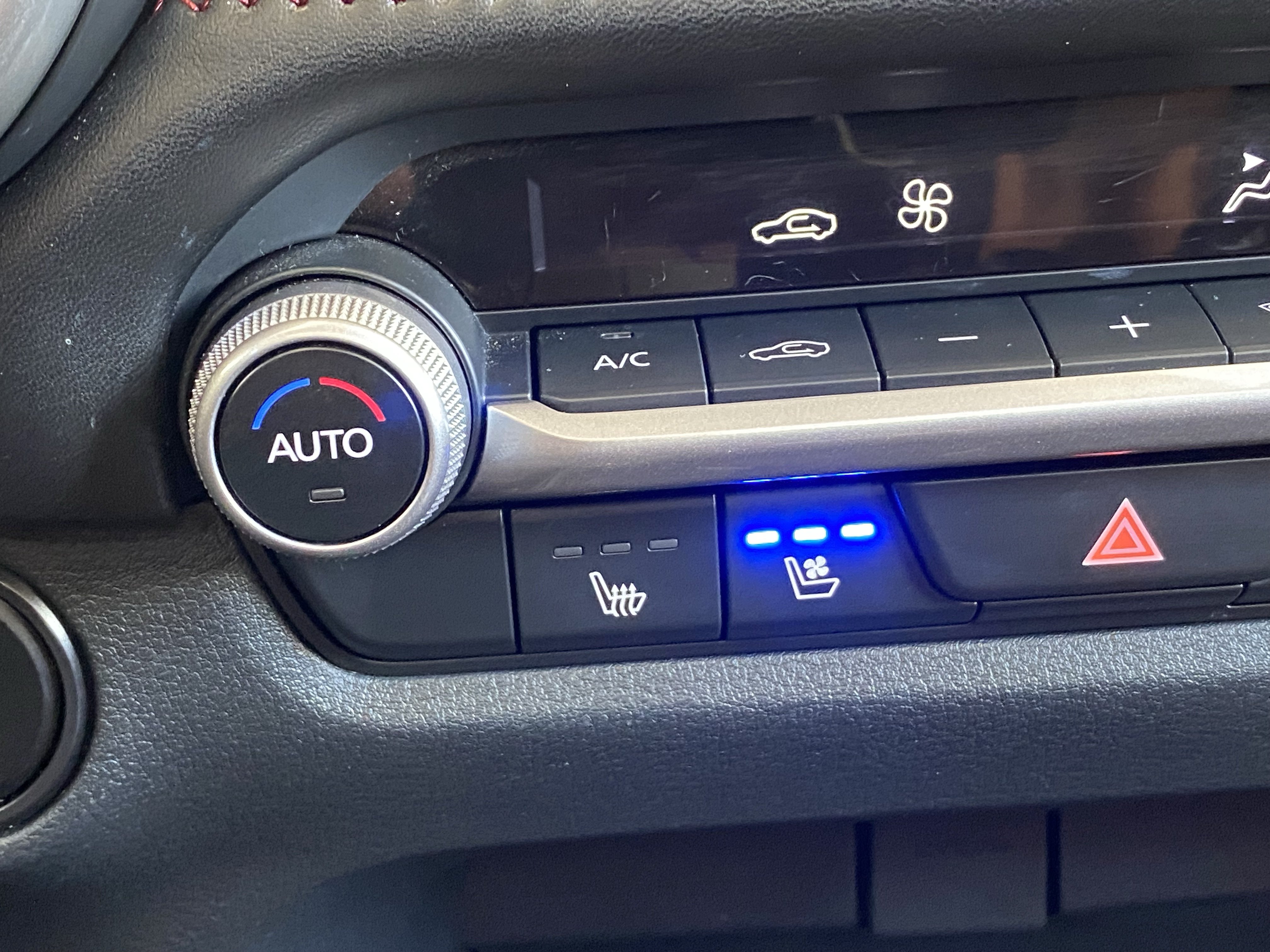 Certified 2026 MAZDA CX-50 AWD 2.5 Hybrid w/ Weather Package image 15