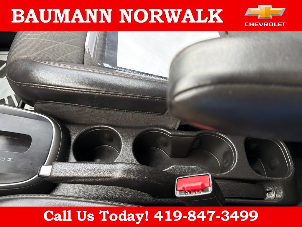 Used 2022 Chevrolet Trax LT w/ LT Convenience Package FWD image 33