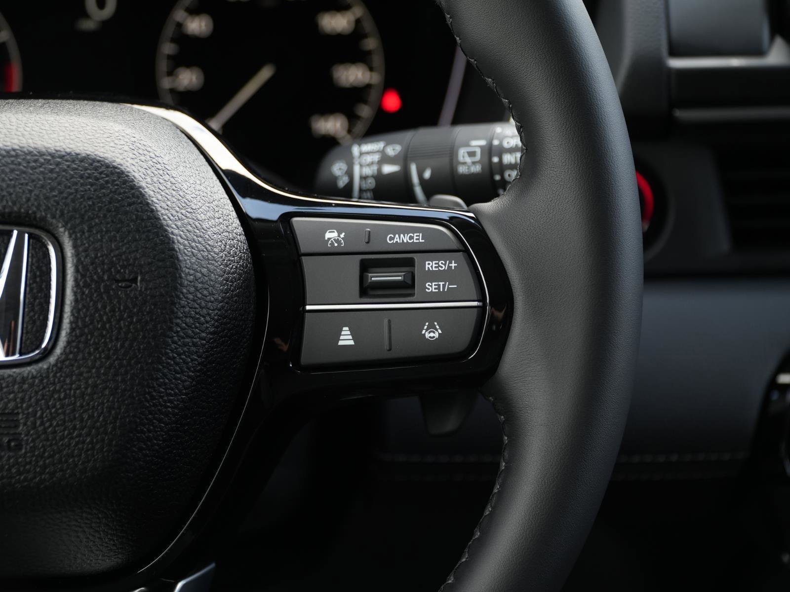 Used 2025 Honda Pilot Touring image 24