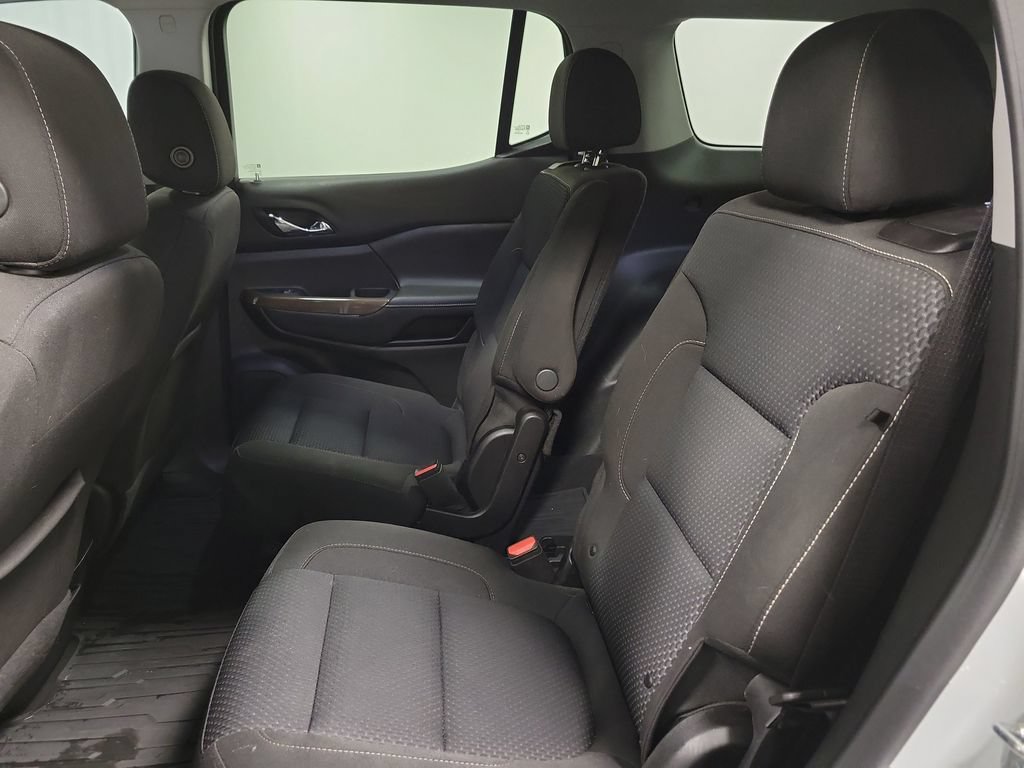 Used 2023 GMC Acadia SLE FWD image 30