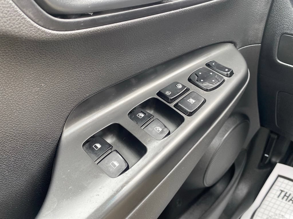 Certified 2023 Hyundai Kona SEL AWD/4WD image 22