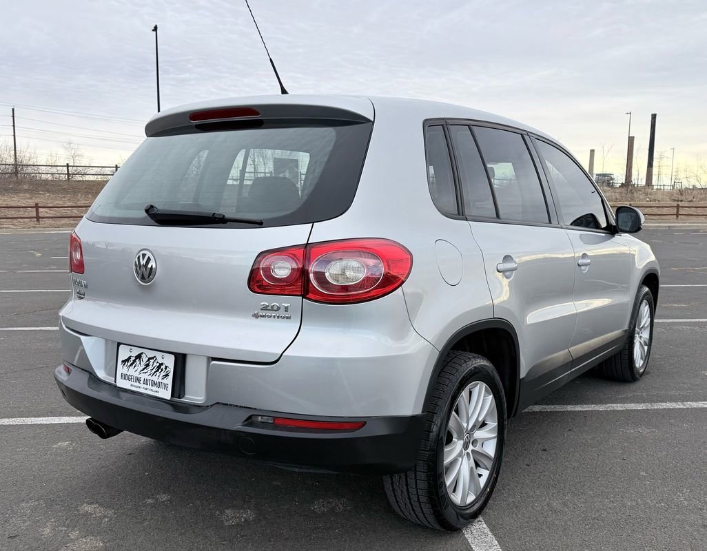Used 2010 Volkswagen Tiguan S image 5