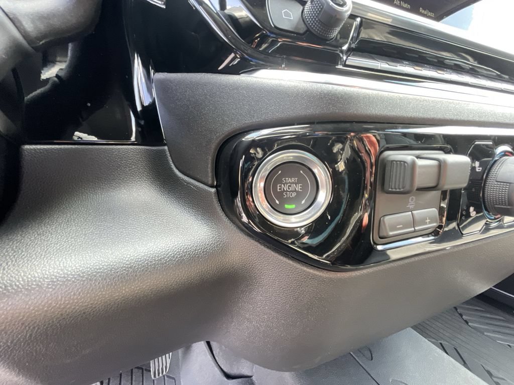 Certified 2026 Chevrolet Silverado 1500 LT AWD/4WD image 17