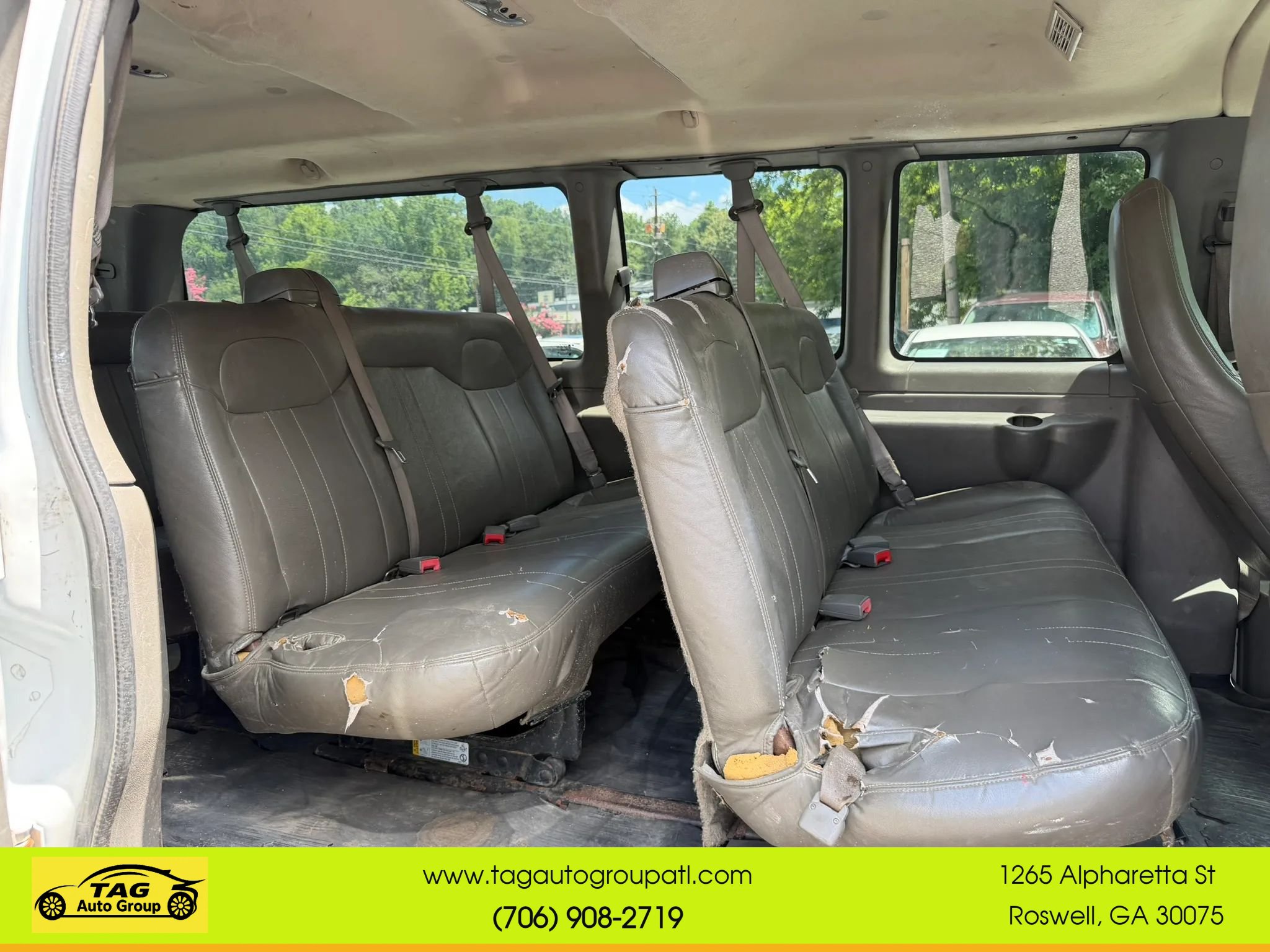 Used 2015 Chevrolet Express 3500 LS w/ Cold Climate Package RWD image 6