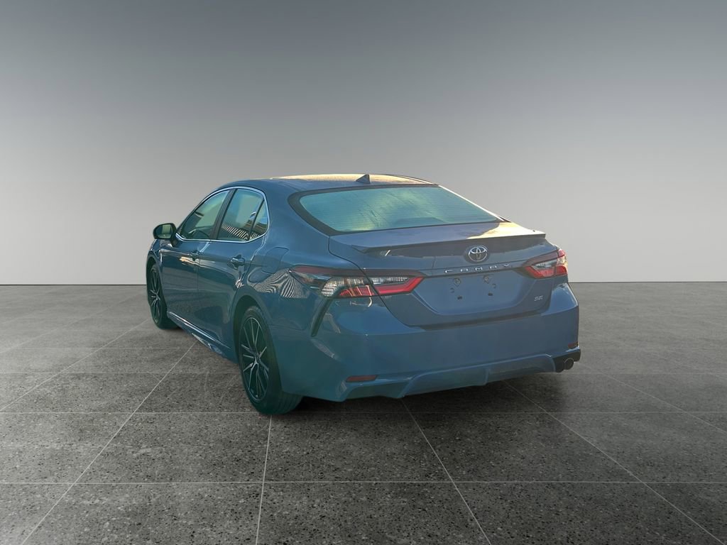 Used 2024 Toyota Camry SE w/ Cold Weather Package FWD image 6