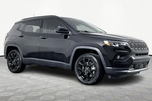 New 2026 Jeep Compass Latitude image 3