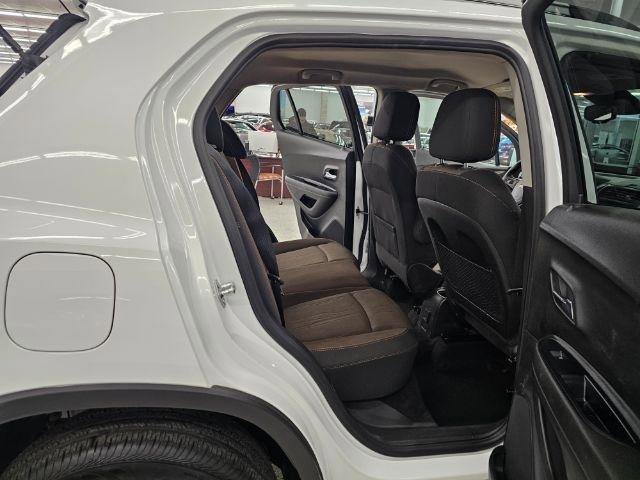 Used 2015 Chevrolet Trax LT w/ LPO, Cargo Package AWD/4WD image 32