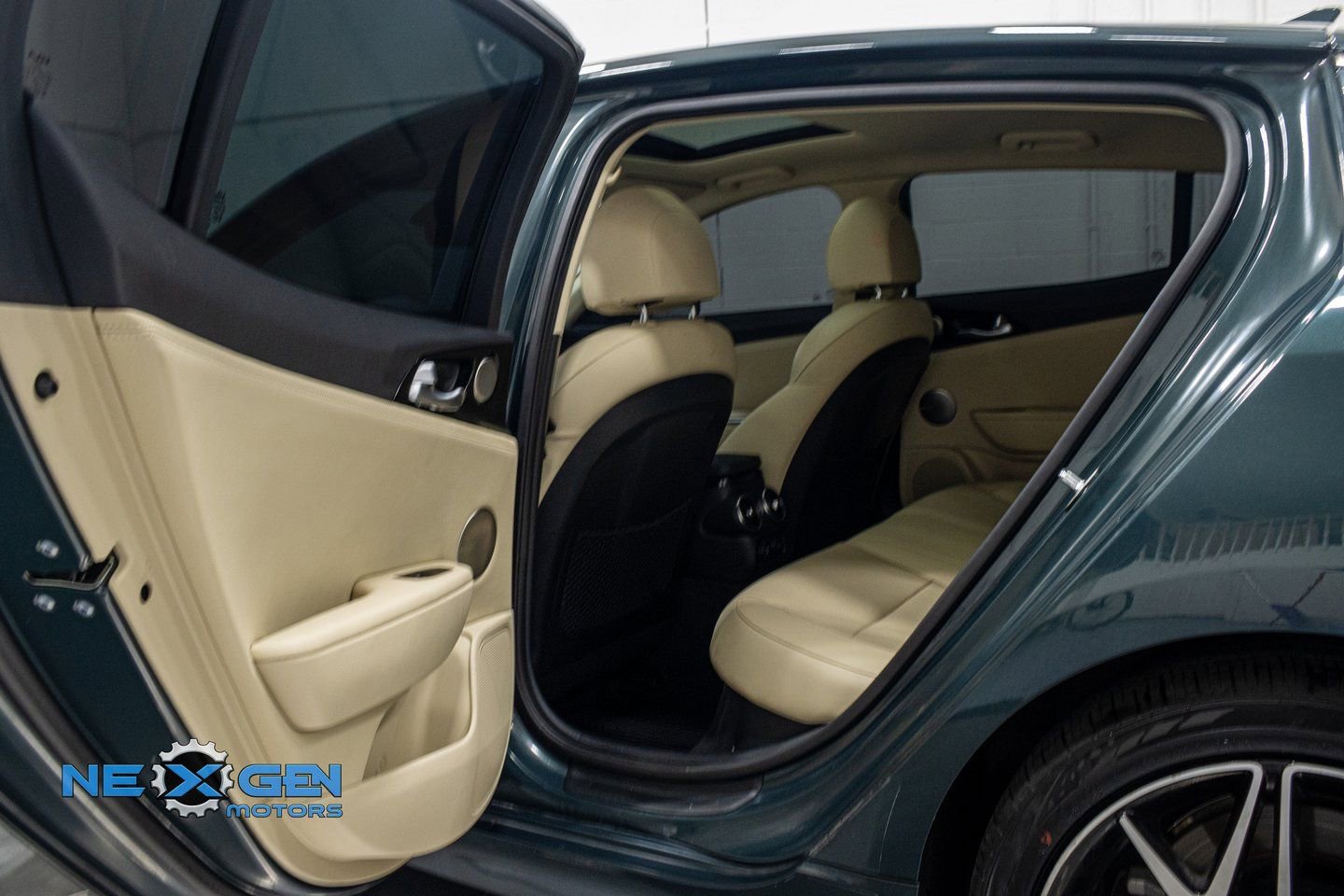 Used 2023 Kia Stinger GT-Line w/ Sun & Sound Package image 21