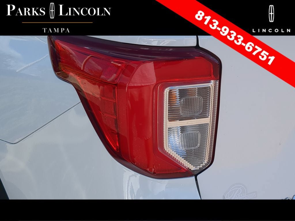 Used 2022 Ford Explorer Platinum w/ Equipment Group 601A AWD/4WD image 7