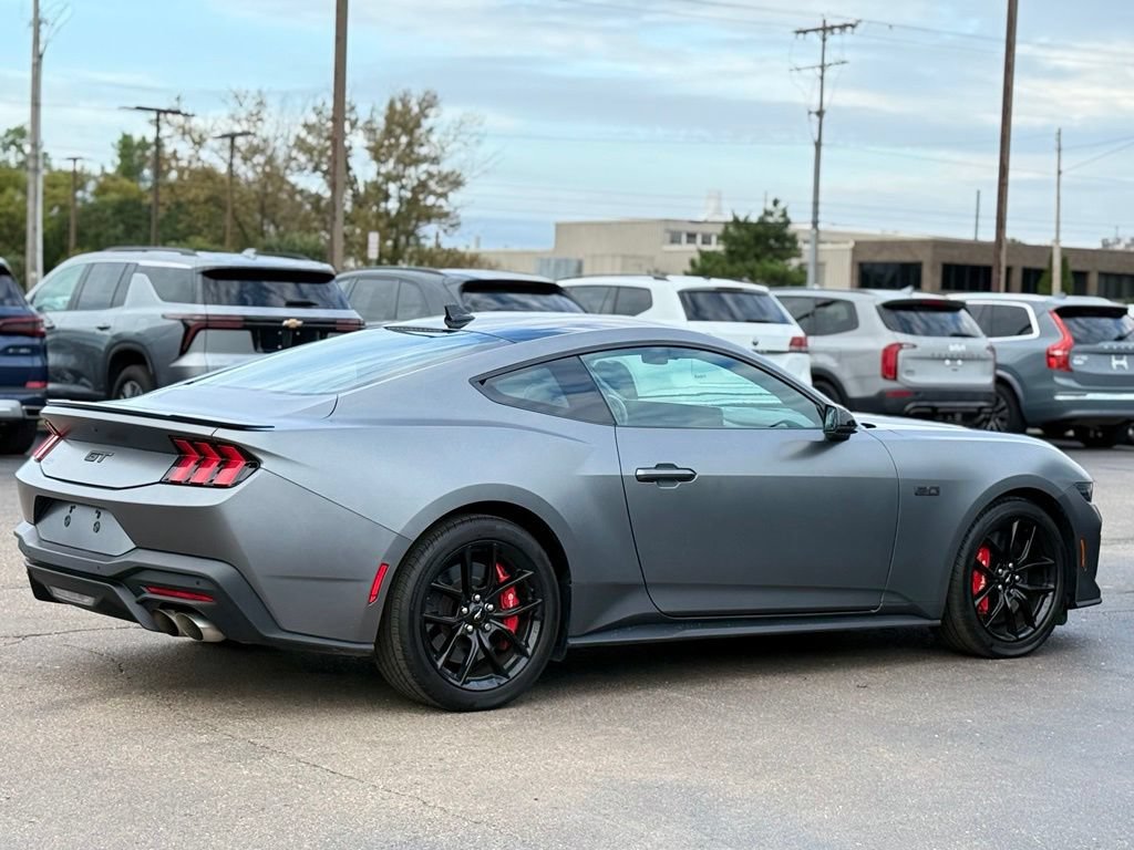 Used 2025 Ford Mustang GT Premium RWD image 34