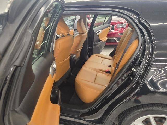 Used 2013 Lexus CT 200h w/ Seat Comfort Pkg FWD image 9