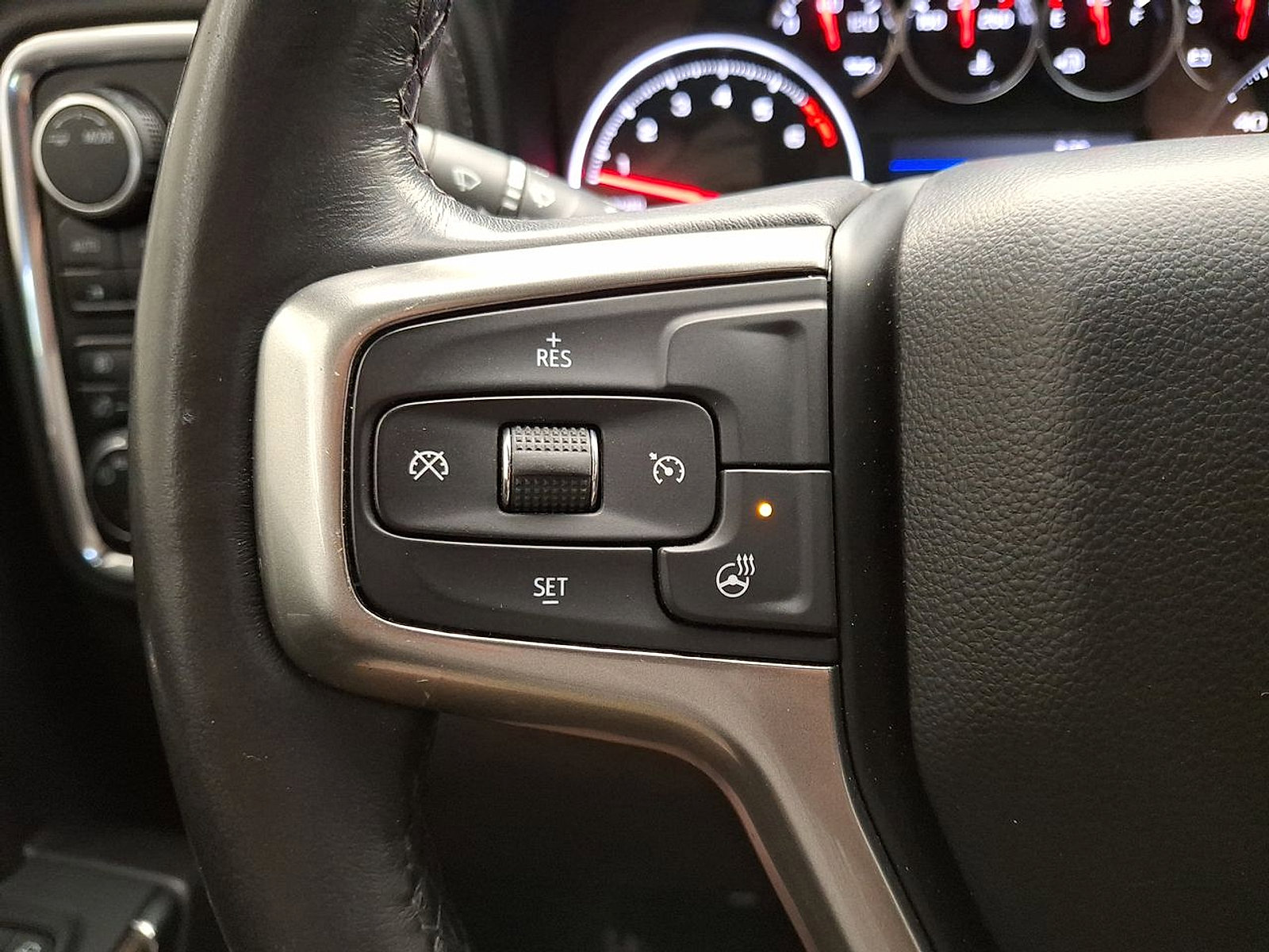 Used 2022 Chevrolet Silverado 1500 RST AWD/4WD image 17