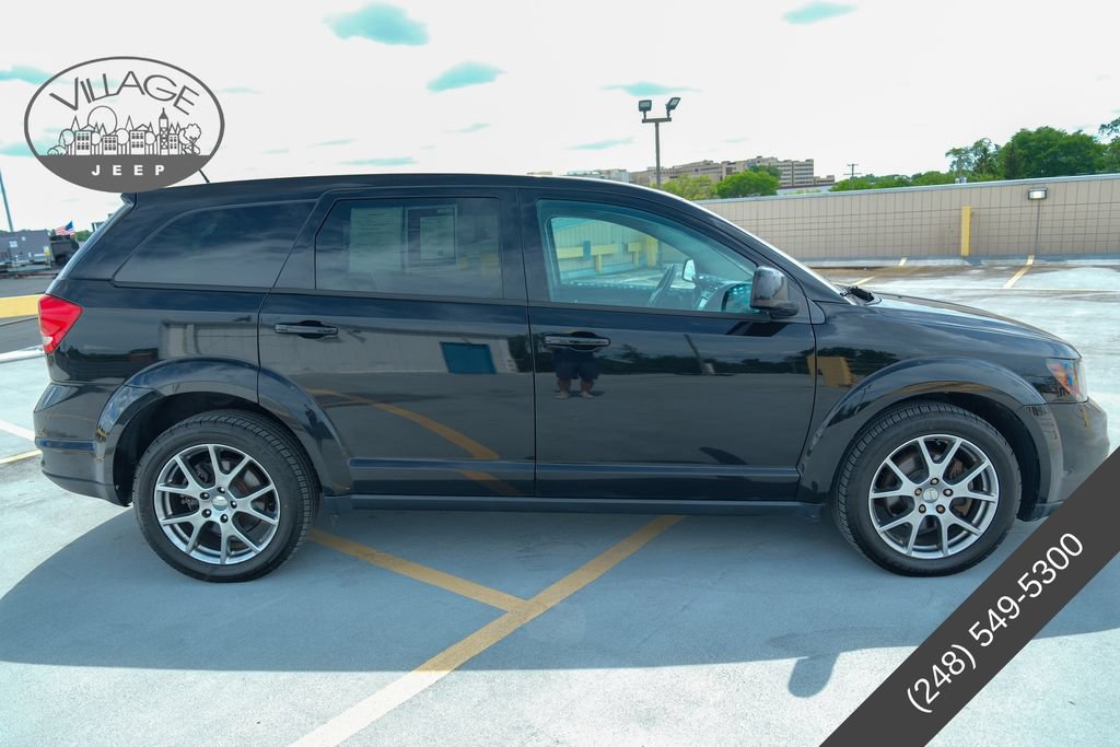 Used 2015 Dodge Journey R/T w/ Flexible Seating Group FWD image 5