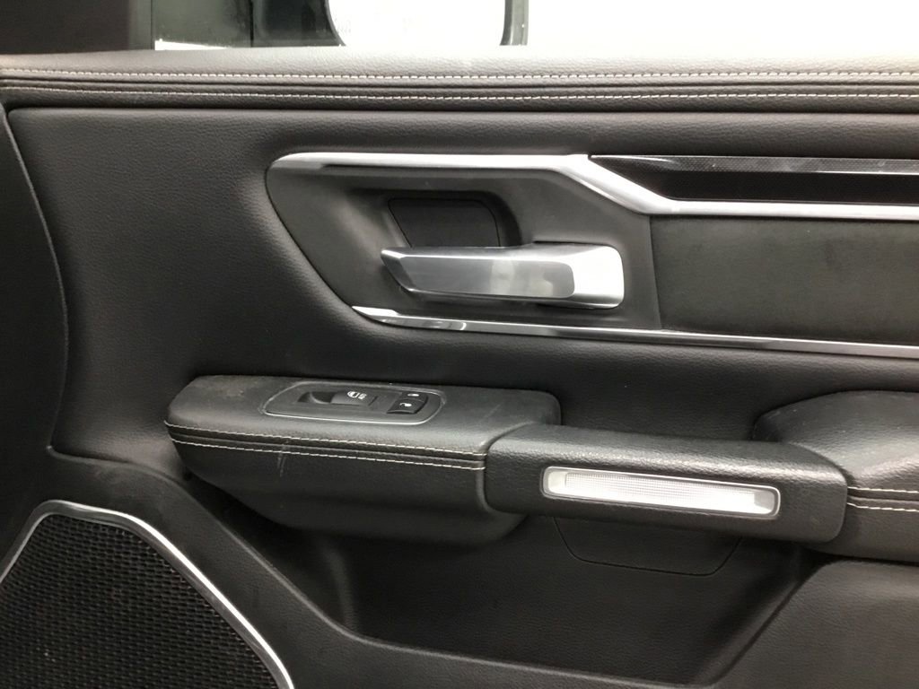 Used 2020 RAM 1500 Laramie w/ Sport Appearance Package AWD/4WD image 24