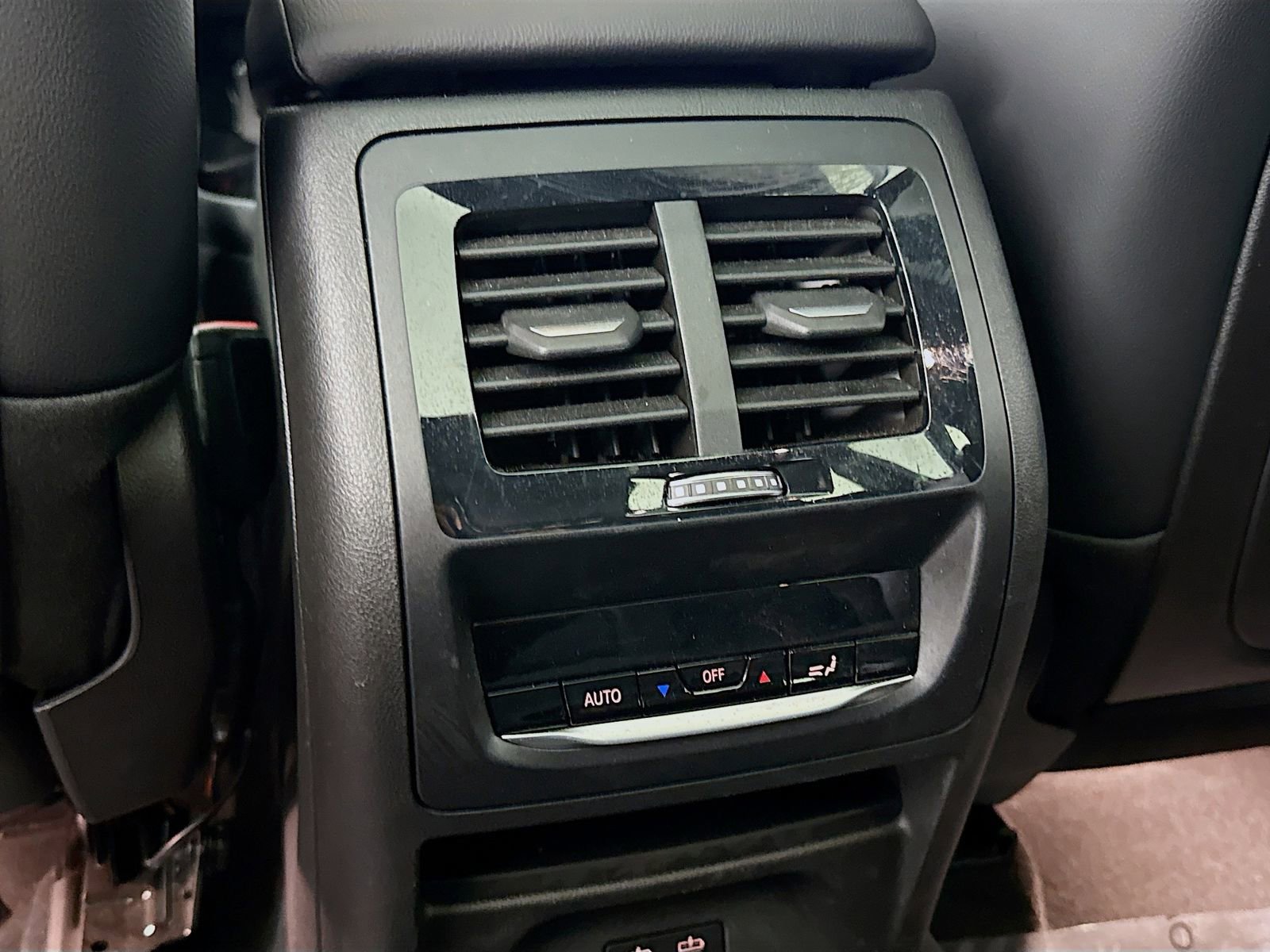 Certified 2023 BMW X3 sDrive30i w/ Convenience Package image 26