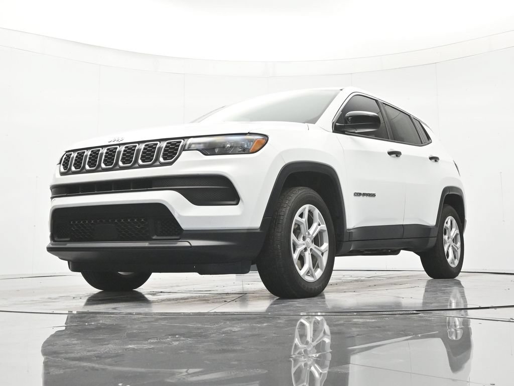 Used 2024 Jeep Compass Sport AWD/4WD image 35