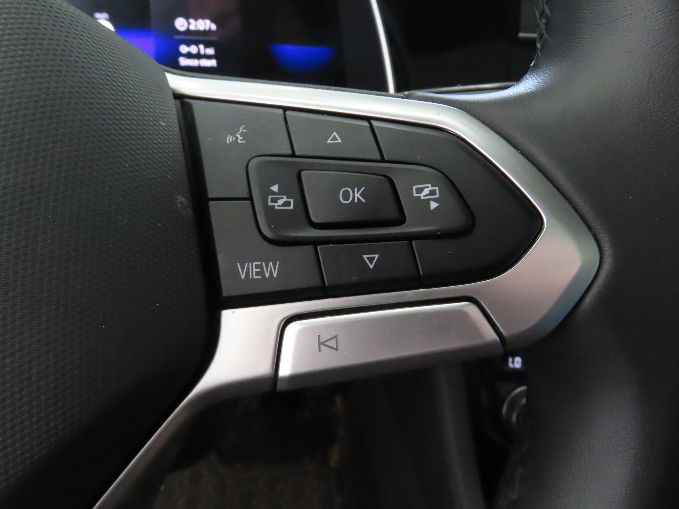 Used 2024 Volkswagen Jetta SE FWD image 15