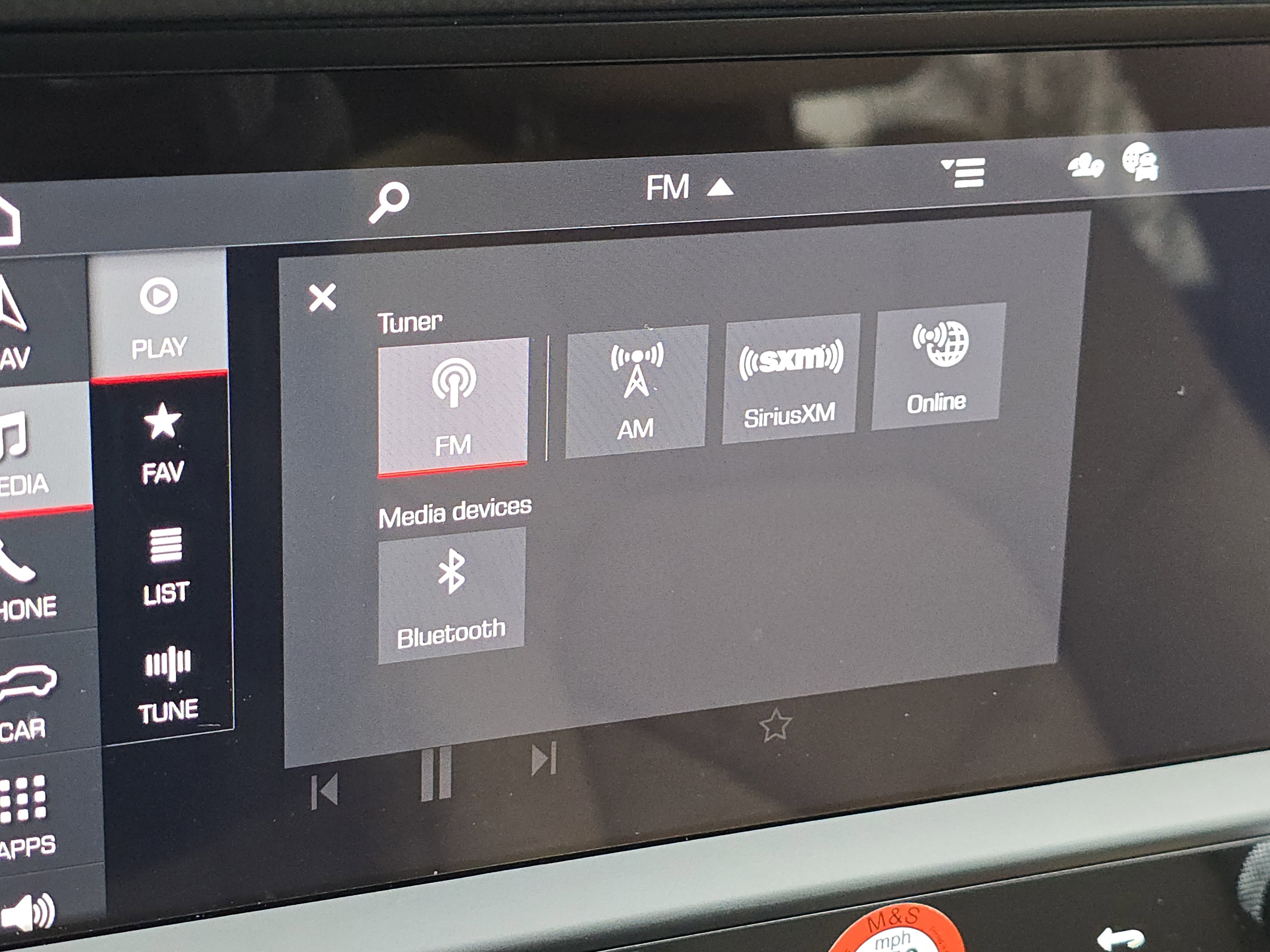 Certified 2025 Porsche Macan image 24