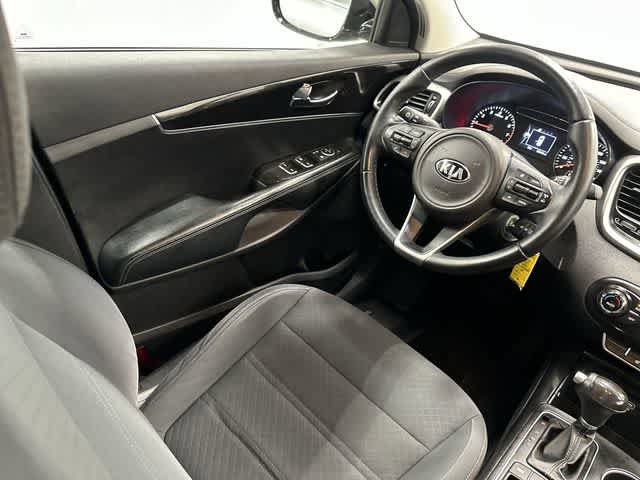 Used 2017 Kia Sorento LX w/ LX Convenience Package FWD image 12