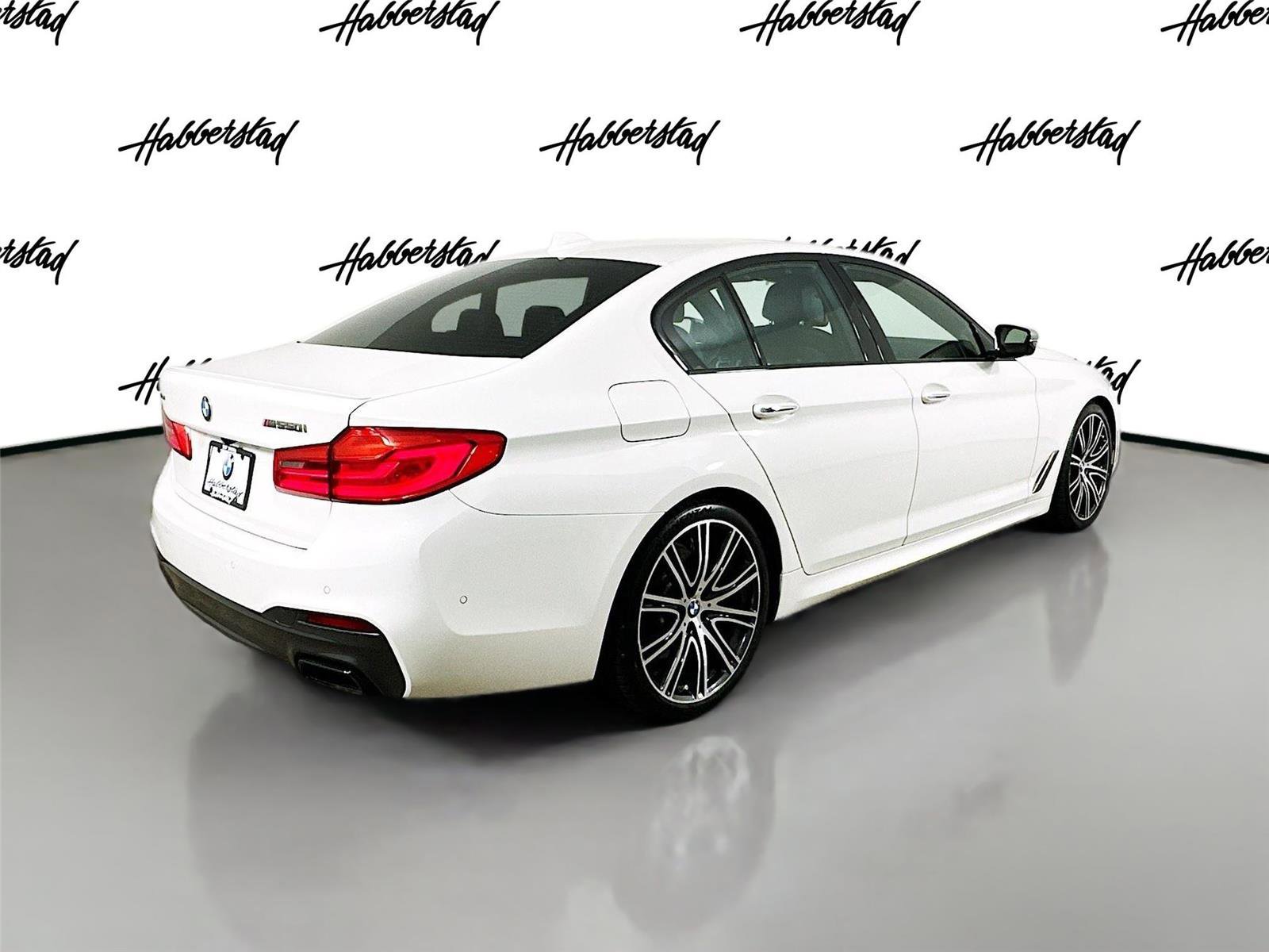 Used 2018 BMW M550i xDrive image 5
