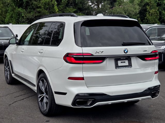 Certified 2025 BMW X7 xDrive40i w/ Executive Package AWD/4WD image 7