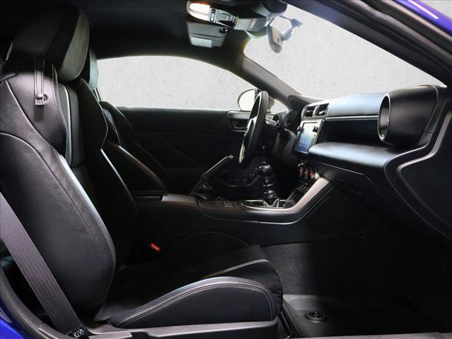 Used 2025 Toyota GR86 Premium w/ ALL Weather Mat Package (TMS) RWD image 25