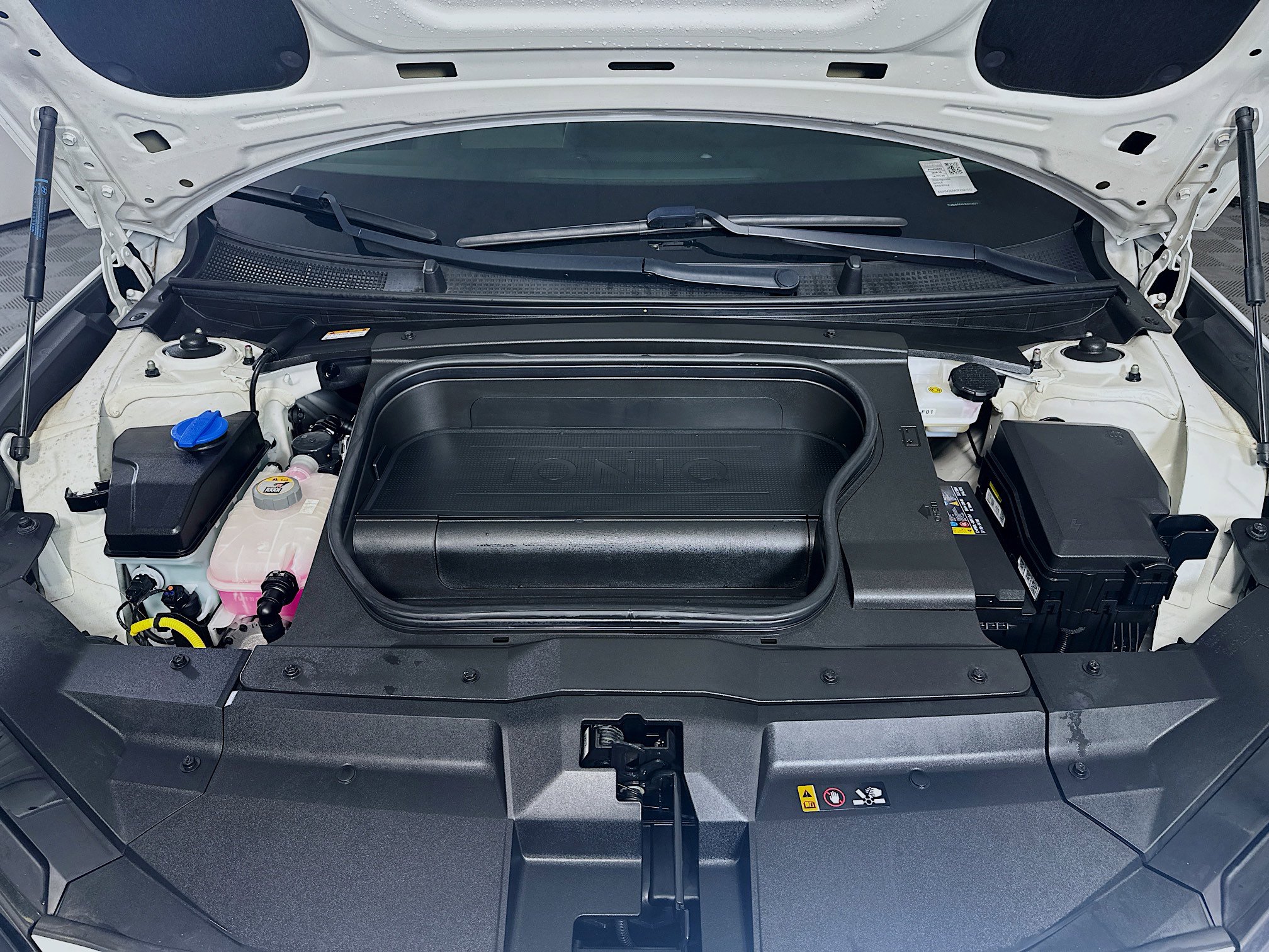 Used 2023 Hyundai Ioniq 6 SEL w/ Cargo Package image 34