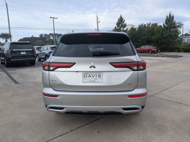 Used 2024 Mitsubishi Outlander SE AWD/4WD image 4