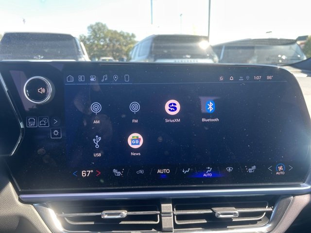 New 2026 Chevrolet Equinox EV LT image 24