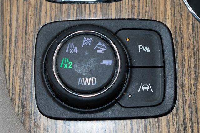 Used 2017 GMC Acadia Denali w/ Technology Package AWD/4WD image 35